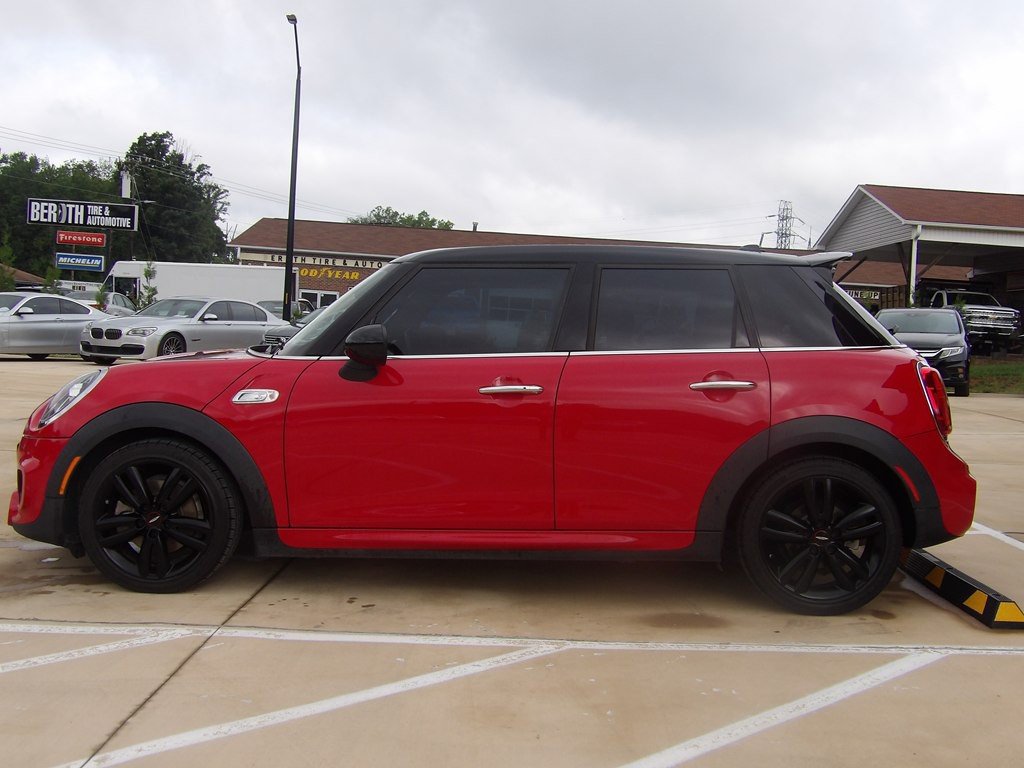 2019 MINI Cooper Image 2