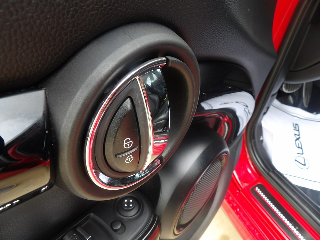2019 MINI Cooper Image 10