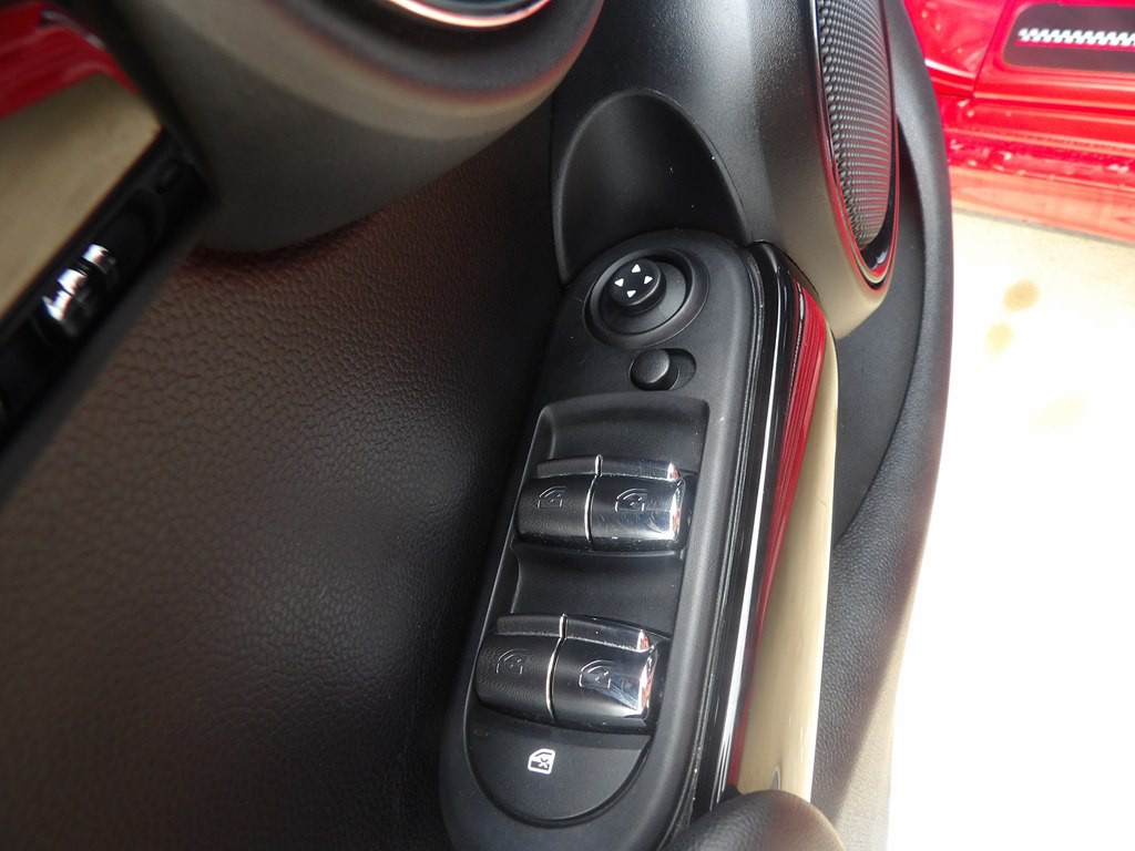 2019 MINI Cooper Image 11
