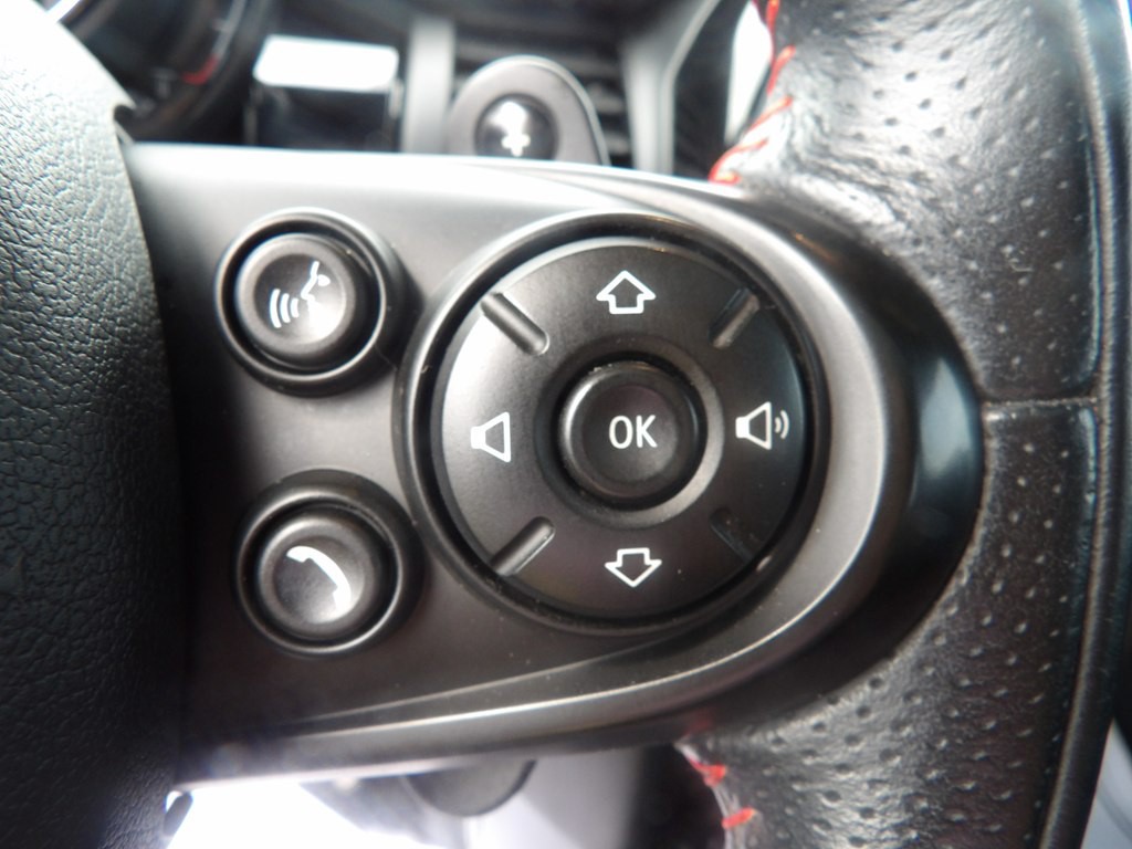 2019 MINI Cooper Image 16