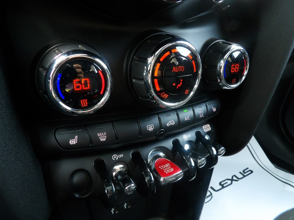 2019 MINI Cooper Image 24