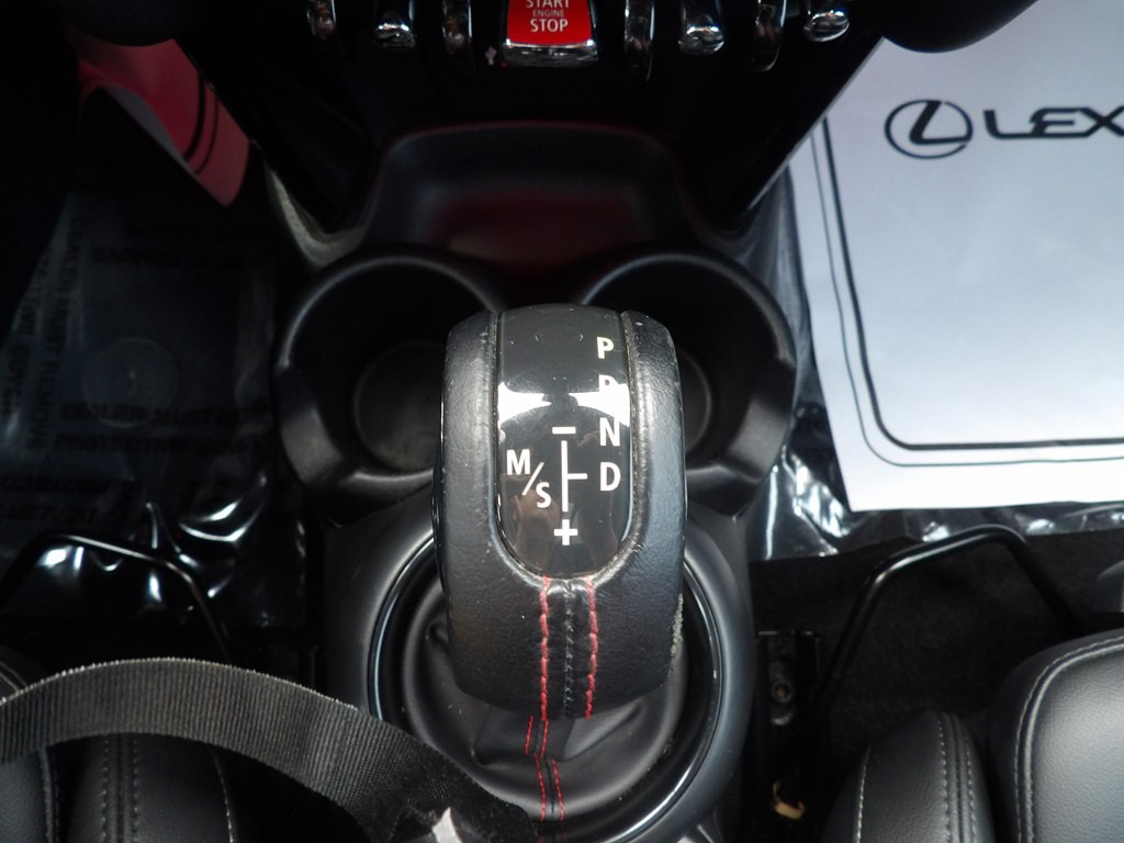 2019 MINI Cooper Image 26