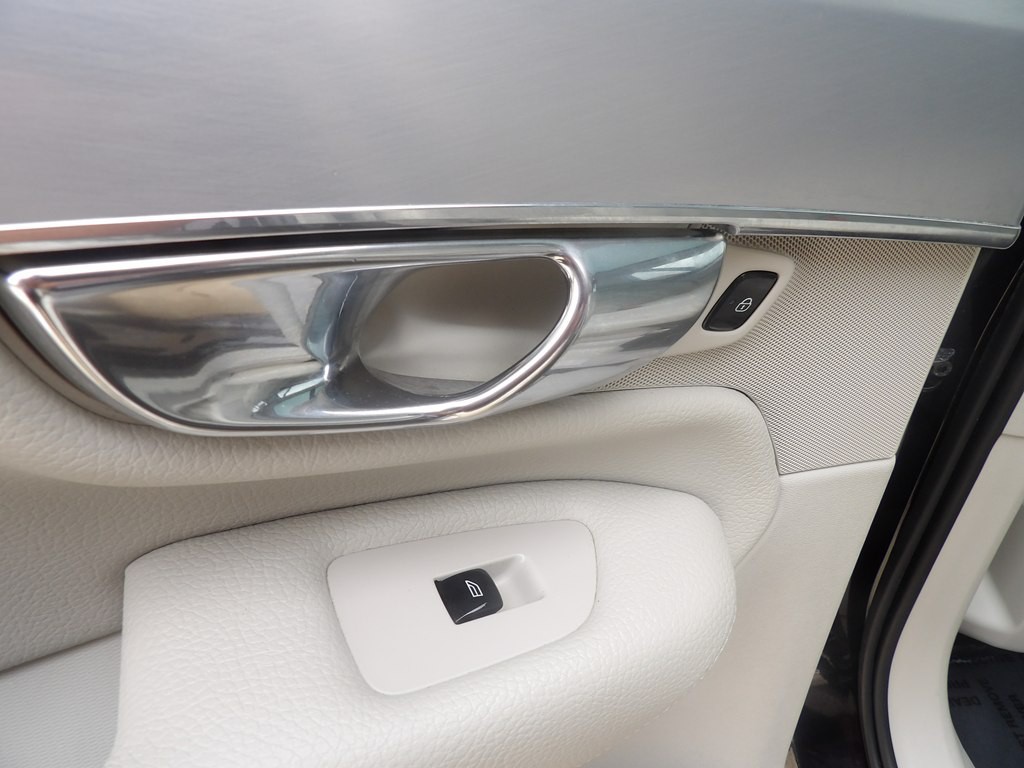 2017 Volvo XC90 Image 26