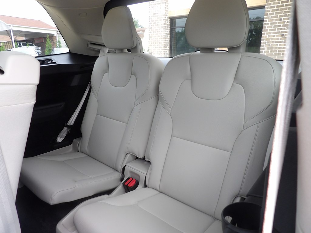 2017 Volvo XC90 Image 29