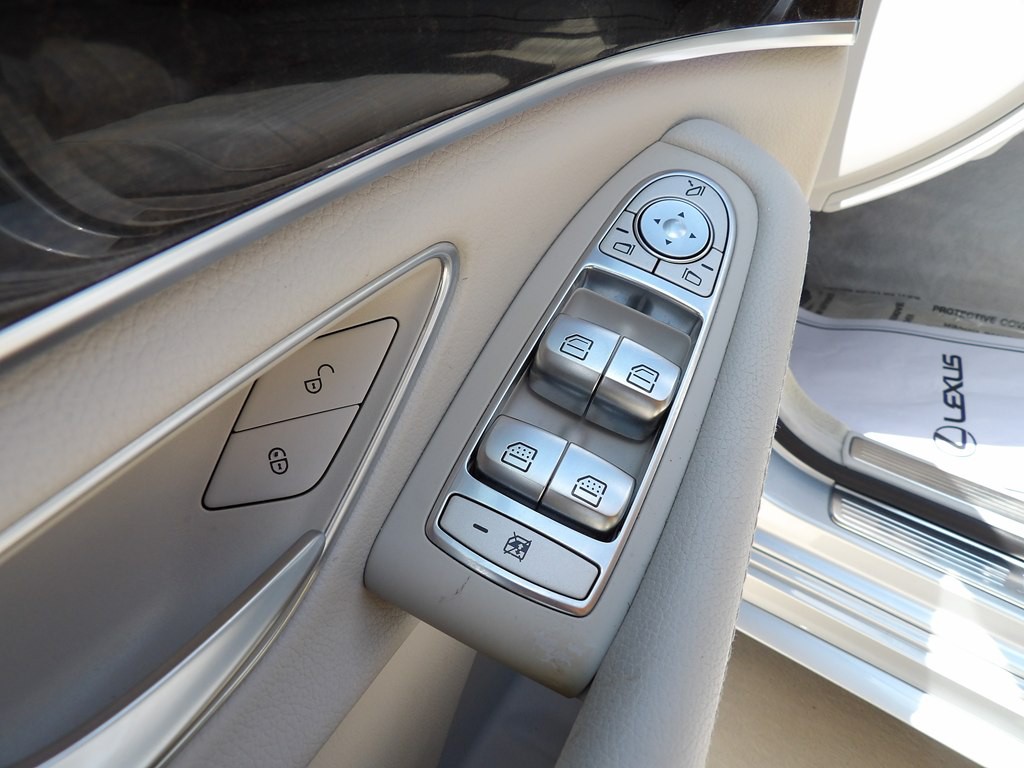 2015 Mercedes-Benz S-Class Image 10