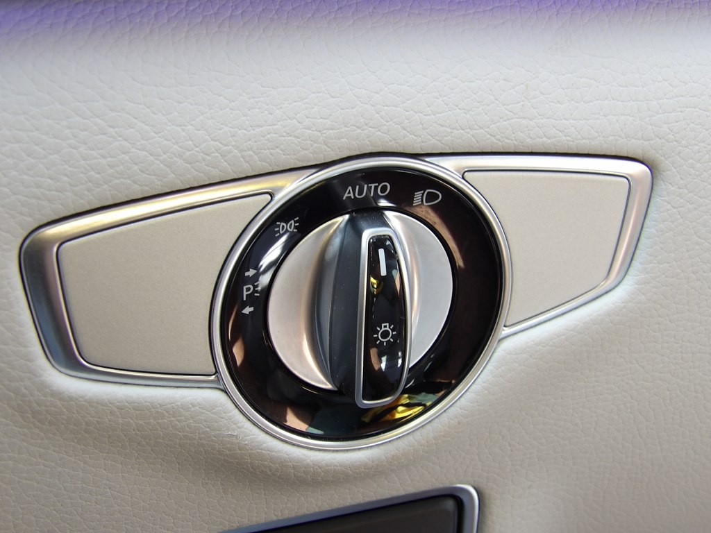 2015 Mercedes-Benz S-Class Image 14