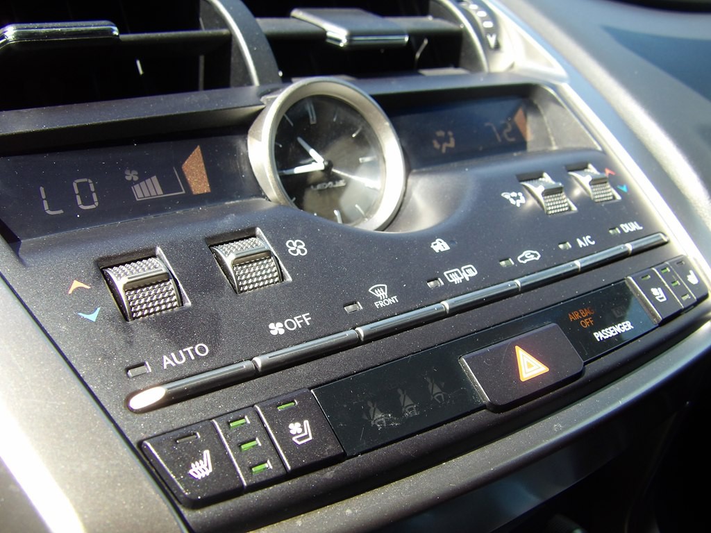 2019 Lexus NX 300 Image 23