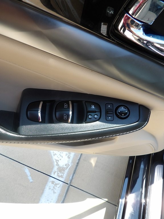 2023 Nissan Maxima Image 10