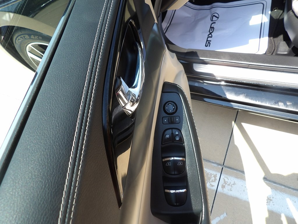 2023 Nissan Maxima Image 11