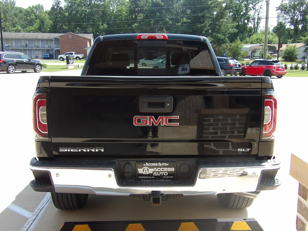 2018 GMC Sierra Image 4