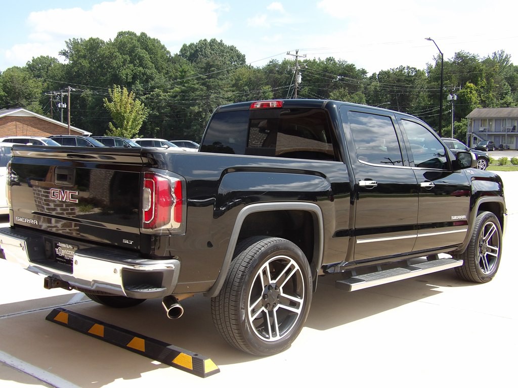 2018 GMC Sierra Image 5