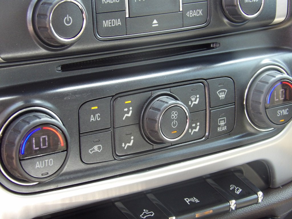 2018 GMC Sierra Image 24