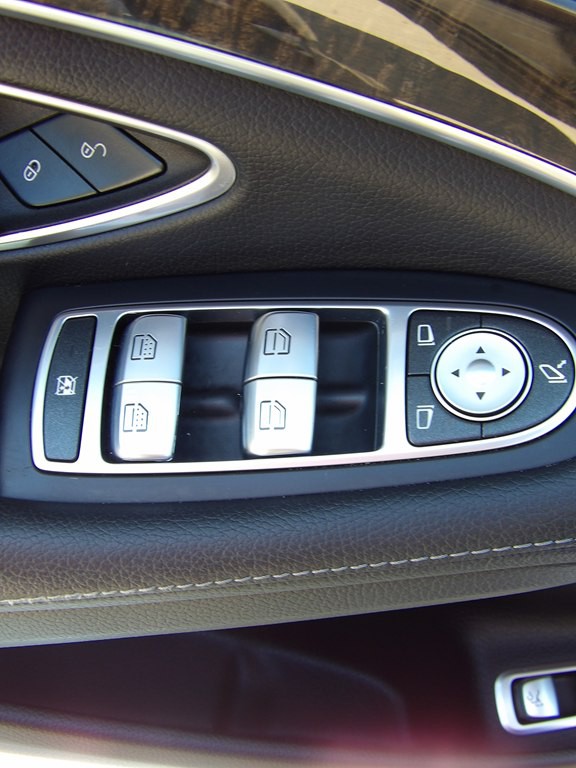 2015 Mercedes-Benz S-Class Image 12