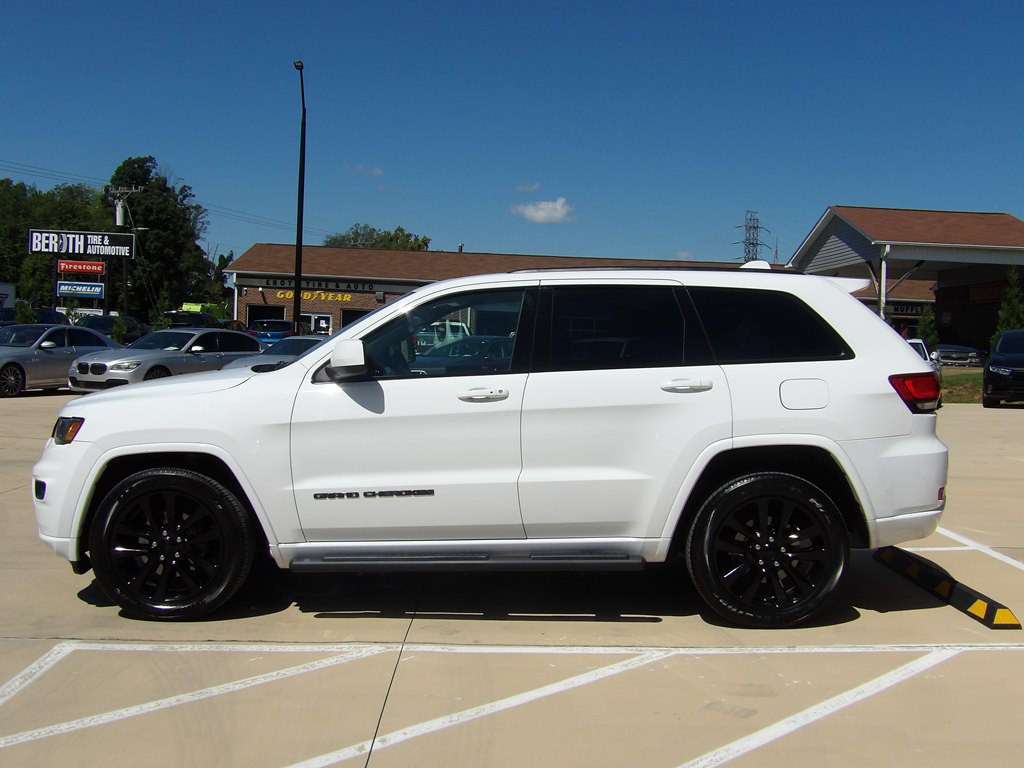 2019 Jeep Grand Cherokee Image 2