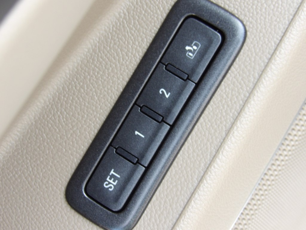 2017 Chevrolet Tahoe Image 11