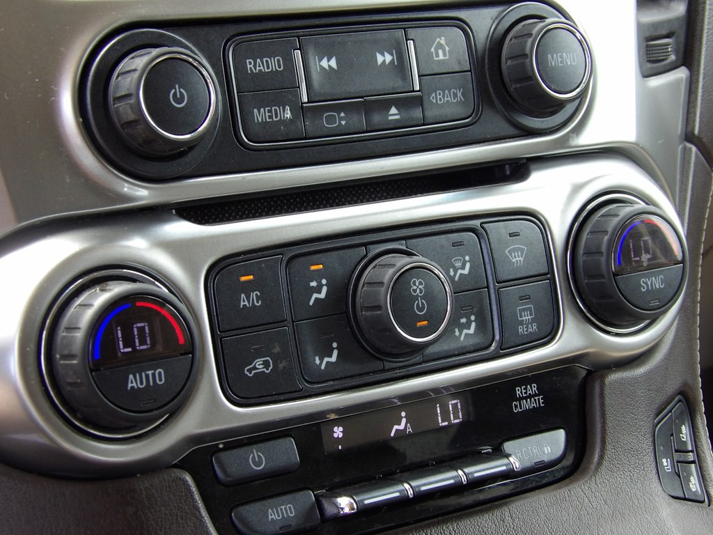 2017 Chevrolet Tahoe Image 22