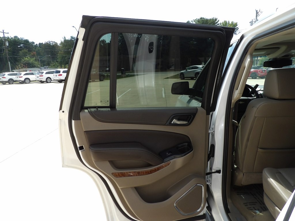 2017 Chevrolet Tahoe Image 29