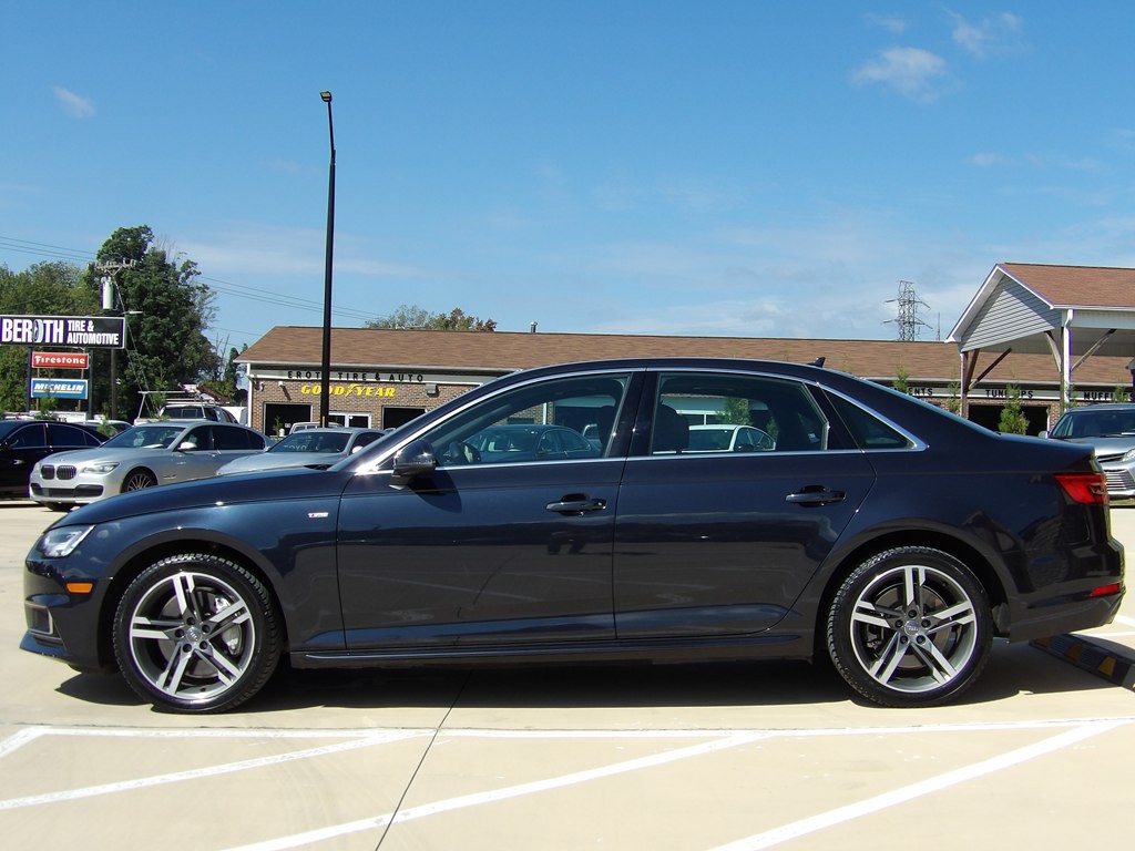 2017 Audi A4 Image 2
