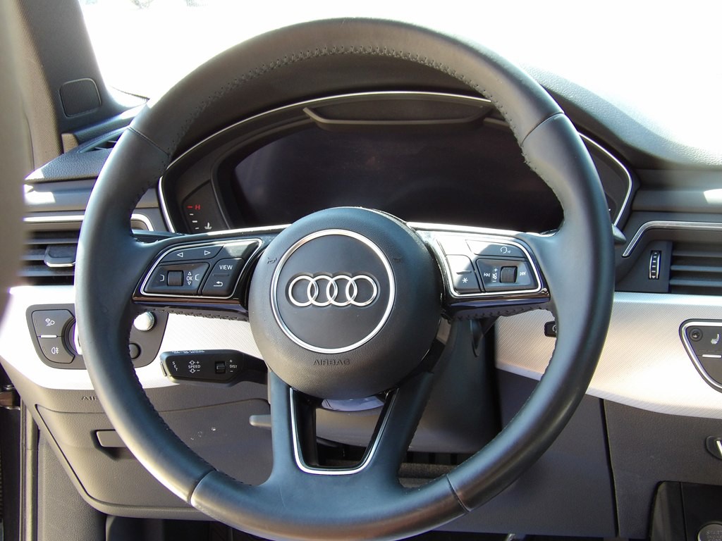 2017 Audi A4 Image 16