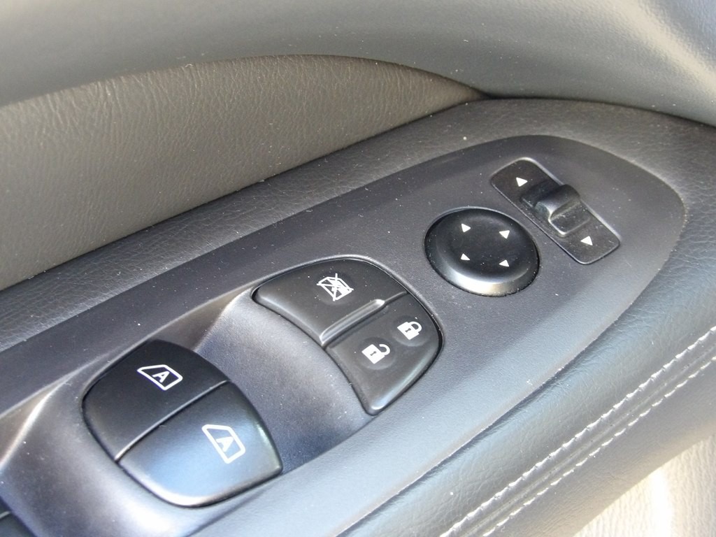 2018 Nissan Pathfinder Image 11