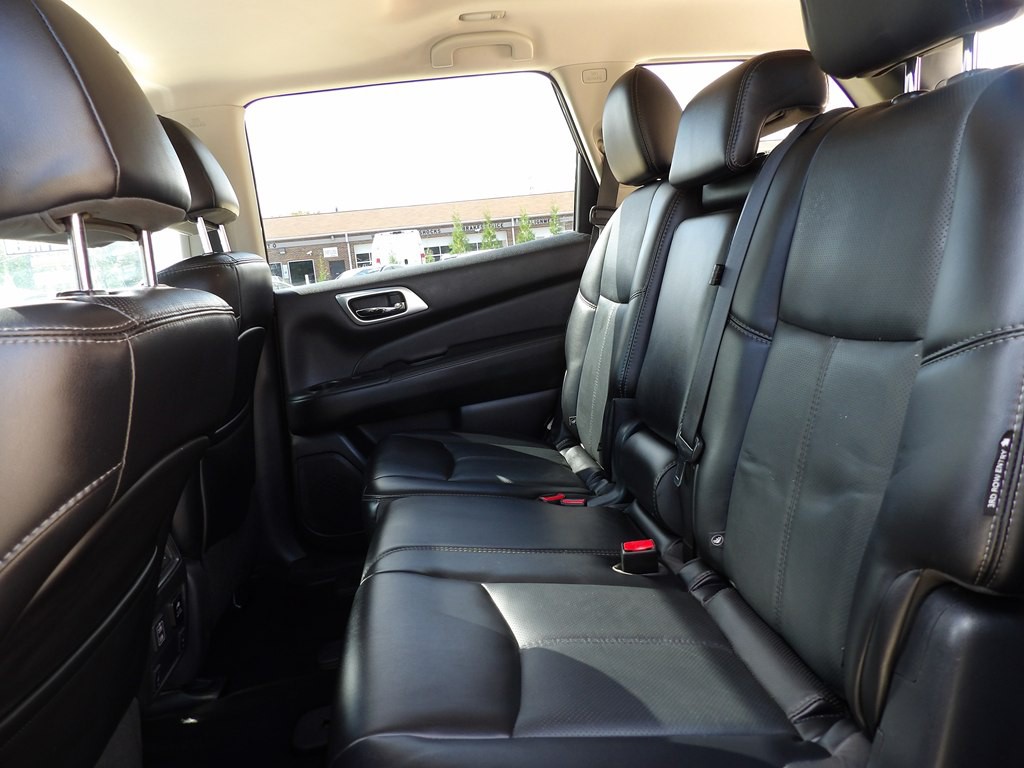 2018 Nissan Pathfinder Image 25
