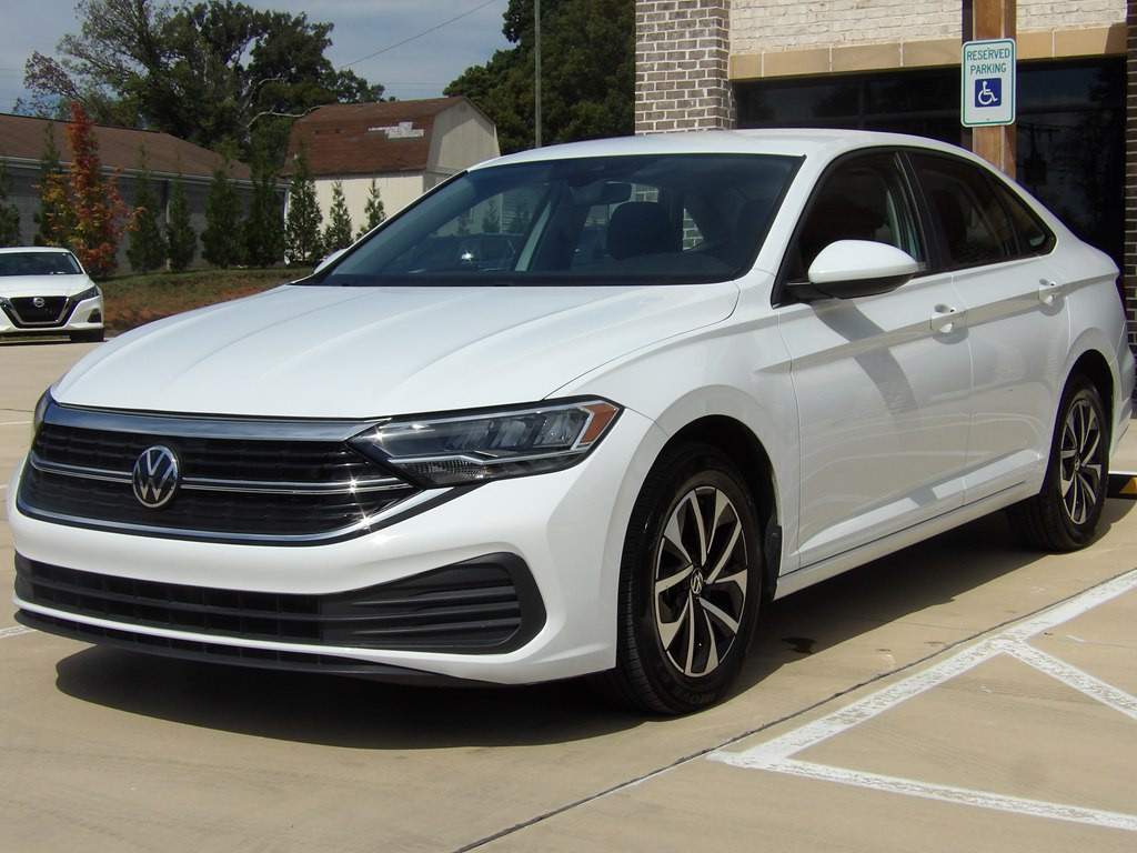 2024 Volkswagen Jetta Image 1