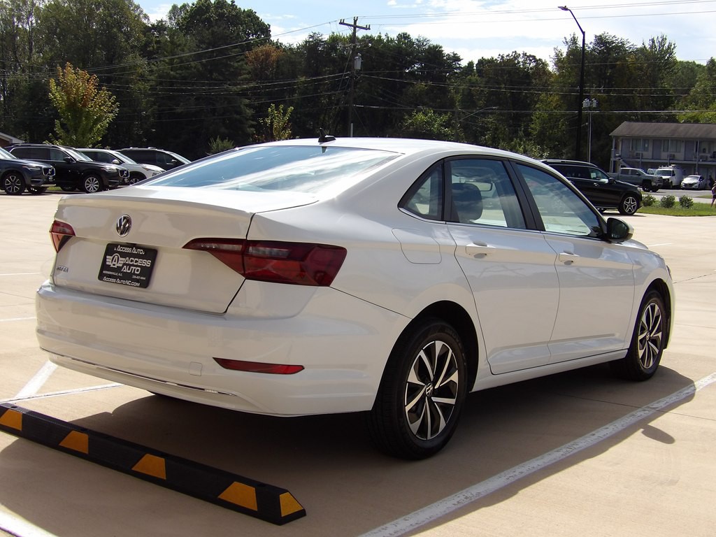 2024 Volkswagen Jetta Image 5