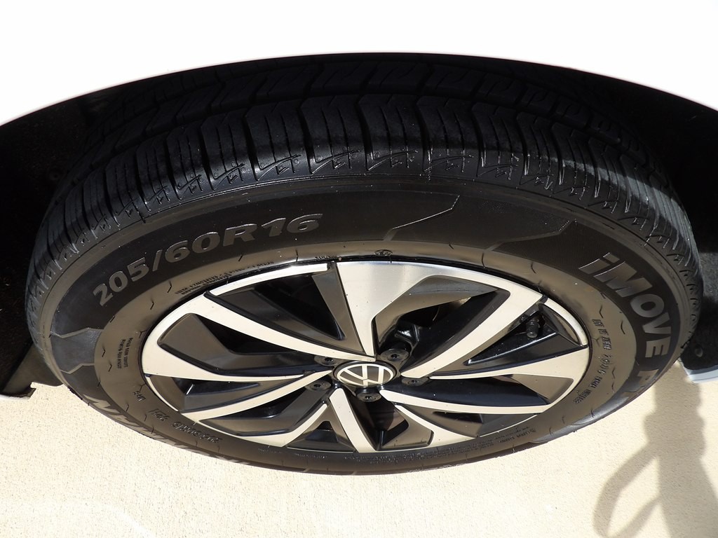2024 Volkswagen Jetta Image 34