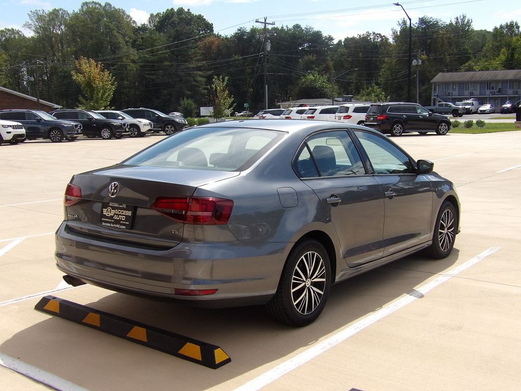 2018 Volkswagen Jetta Image 5