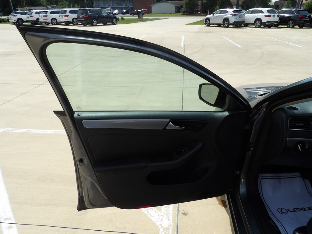 2018 Volkswagen Jetta Image 10