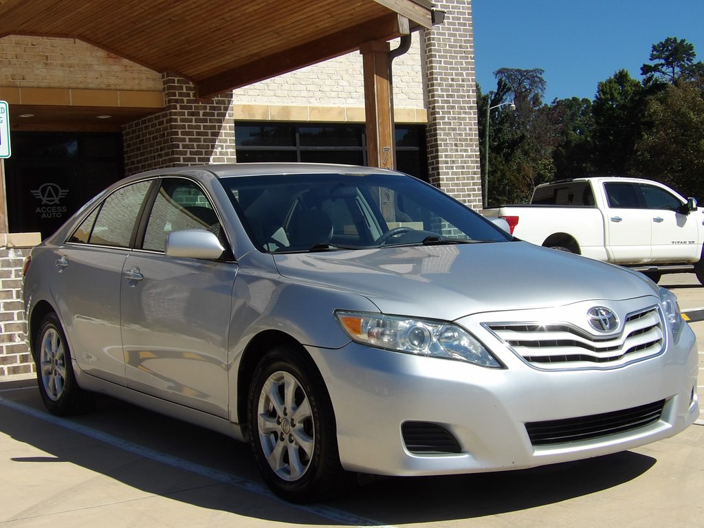 2011 Toyota Camry Image 7