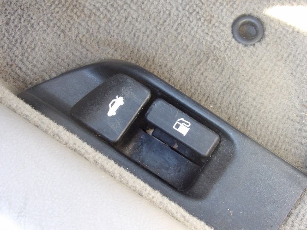 2011 Toyota Camry Image 11