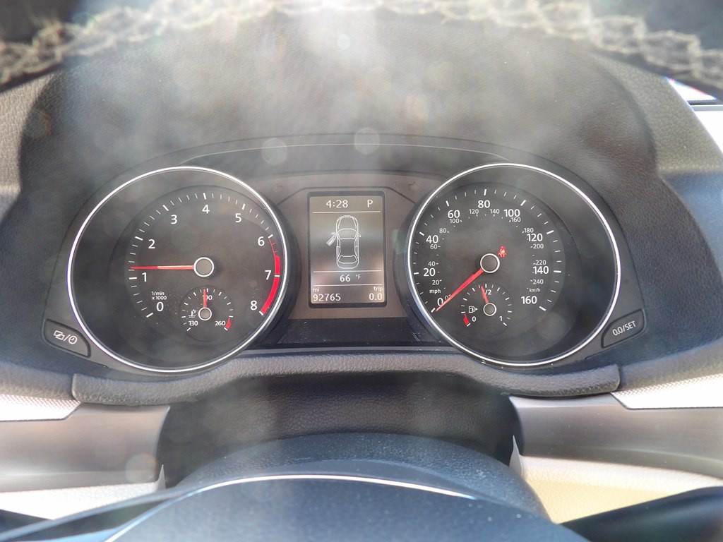 2017 Volkswagen Passat Image 21