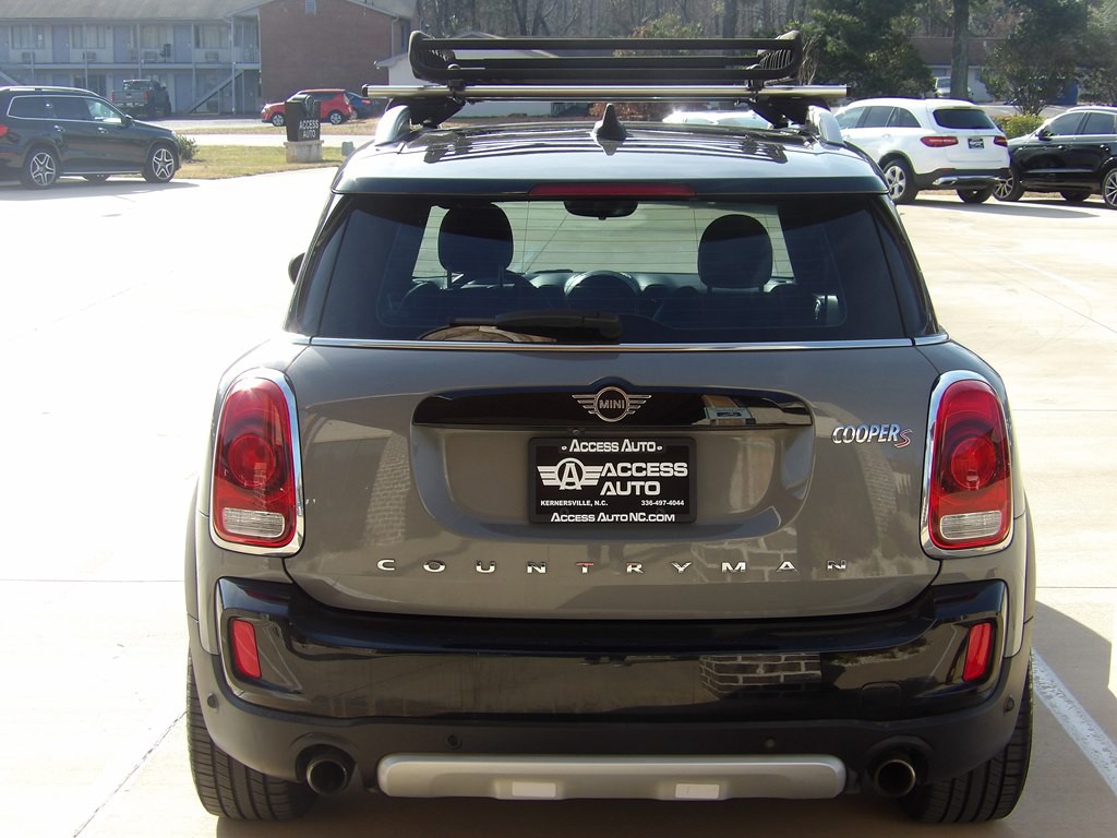 2019 MINI Cooper Image 4