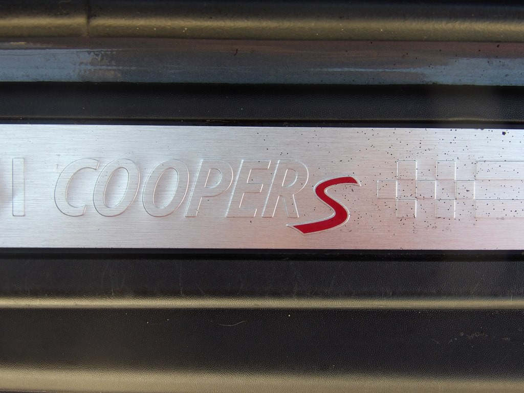 2019 MINI Cooper Image 15