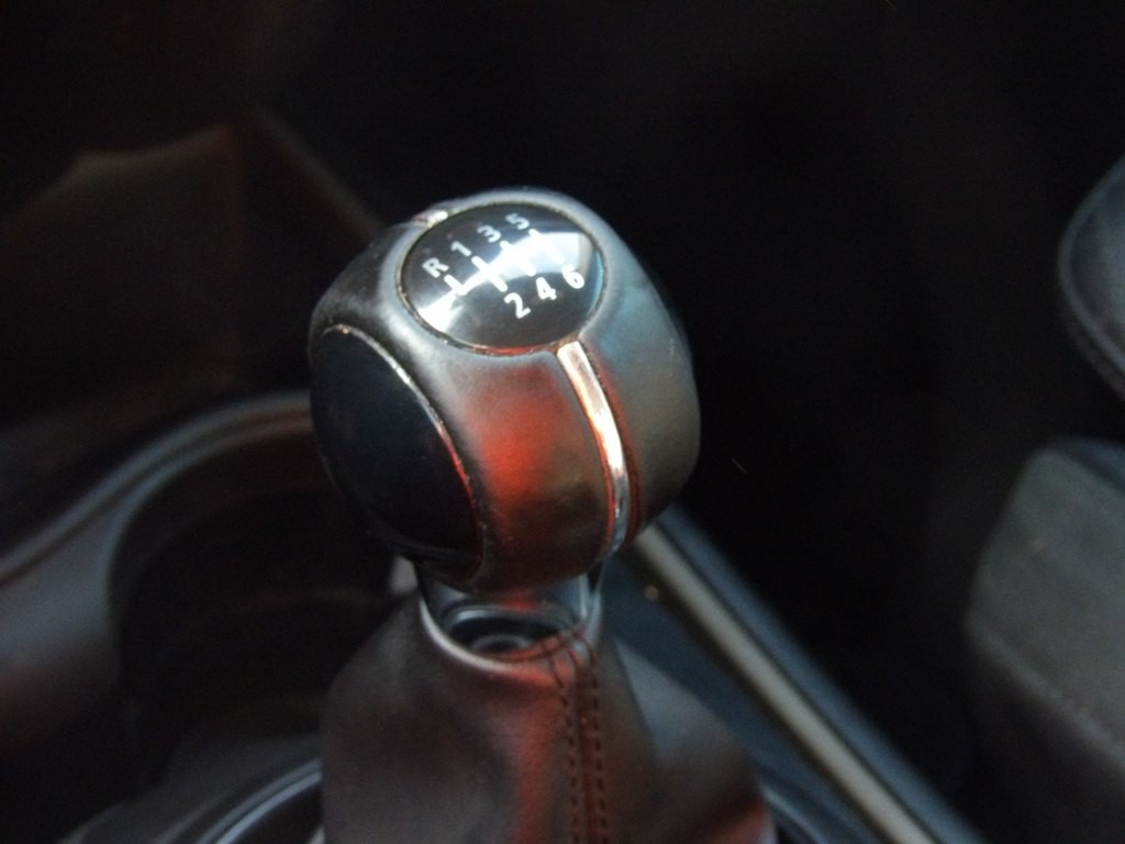 2019 MINI Cooper Image 26