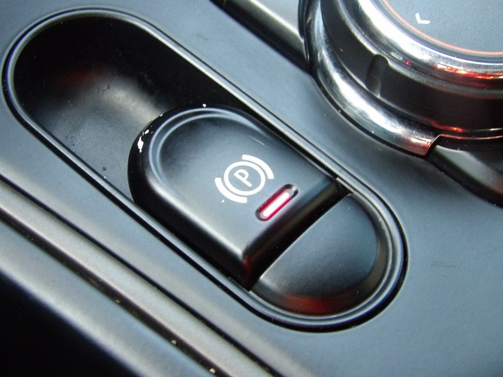 2019 MINI Cooper Image 29