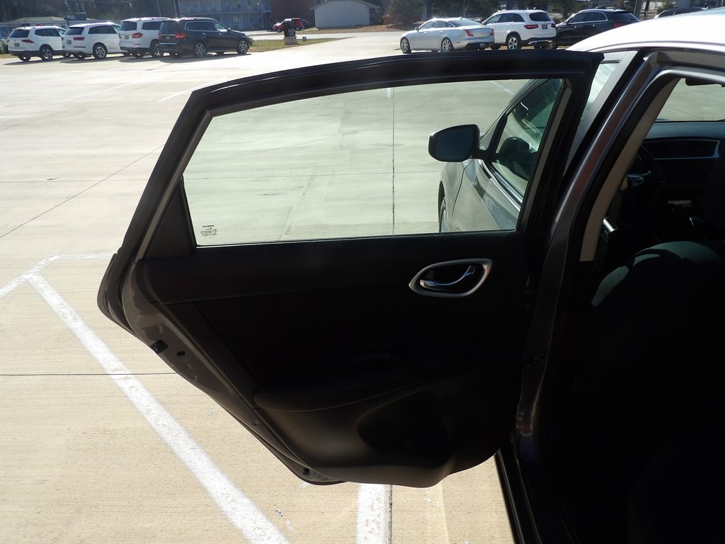 2019 Nissan Sentra Image 27