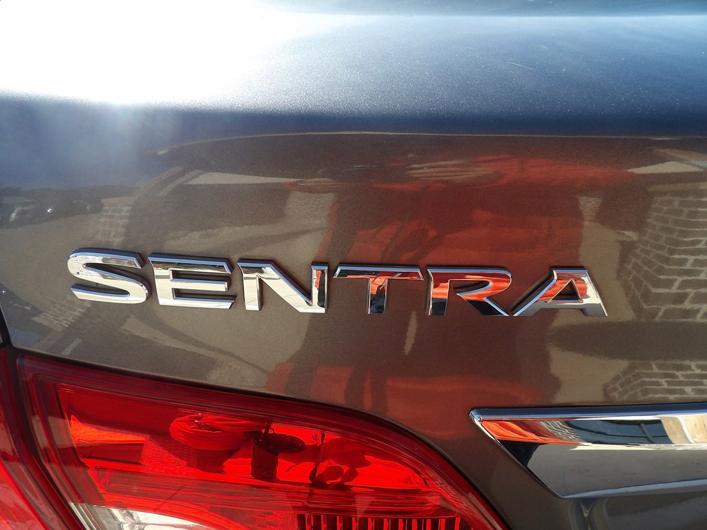 2019 Nissan Sentra Image 32