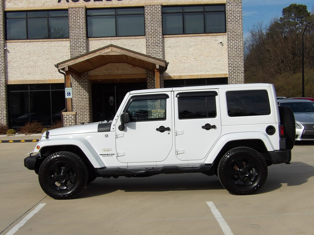 2014 Jeep Wrangler Unlimited Image 2