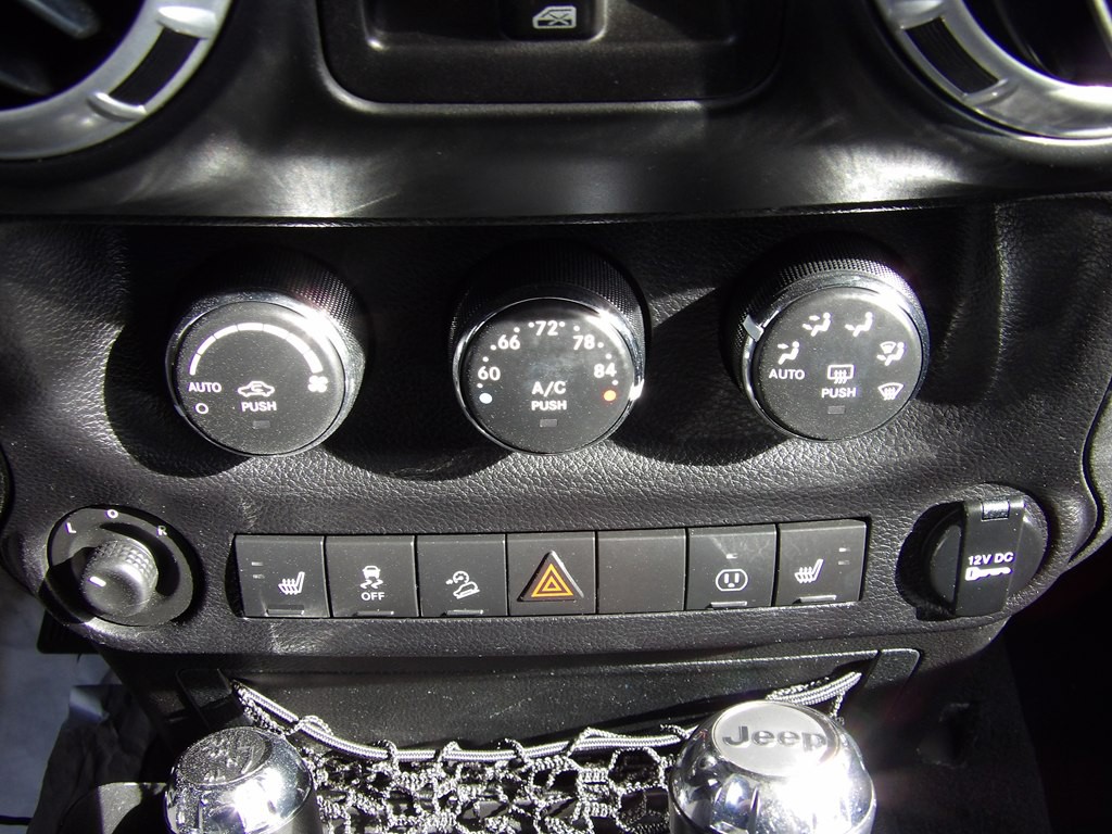 2014 Jeep Wrangler Unlimited Image 18