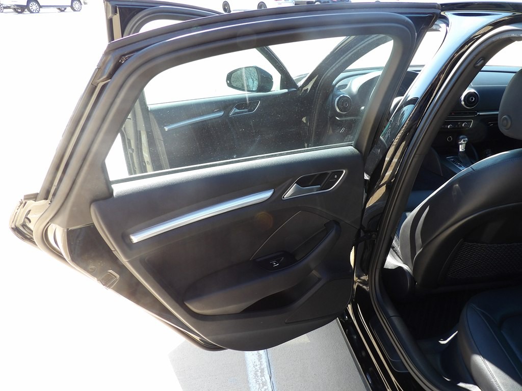 2015 Audi A3 Image 24