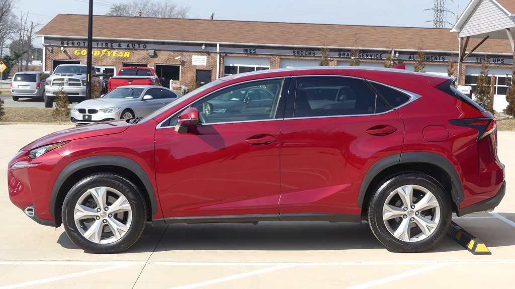 2017 Lexus NX Image 2