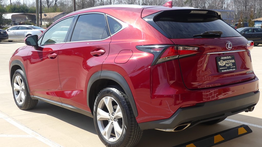 2017 Lexus NX Image 3