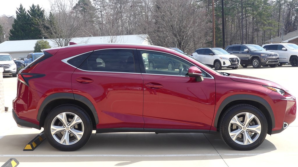 2017 Lexus NX Image 6