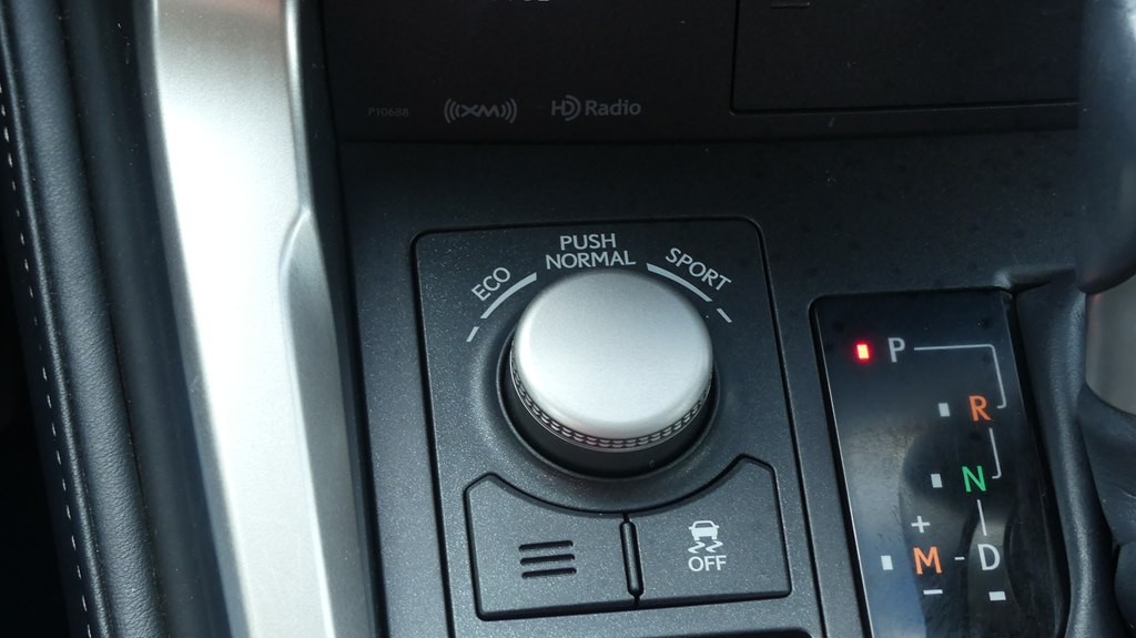 2017 Lexus NX Image 23