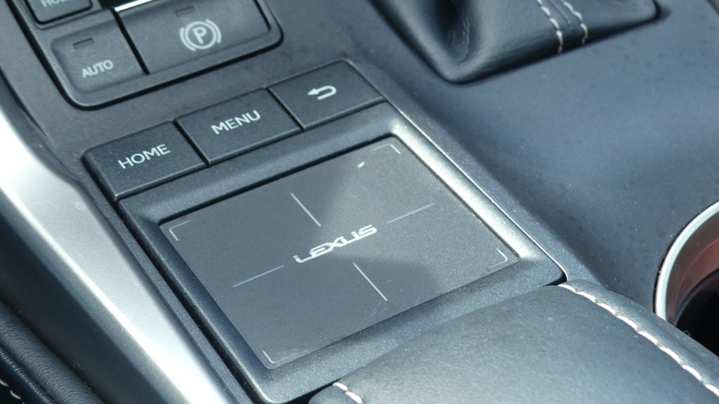 2017 Lexus NX Image 25