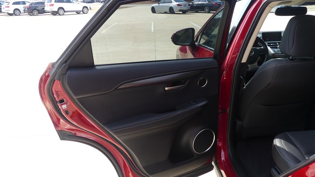 2017 Lexus NX Image 28