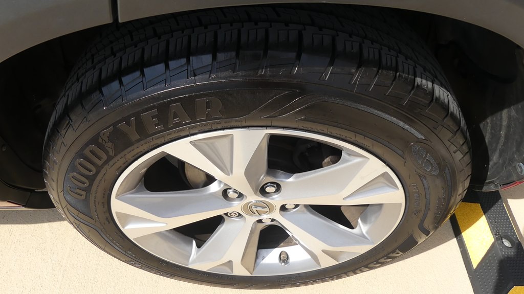 2017 Lexus NX Image 33