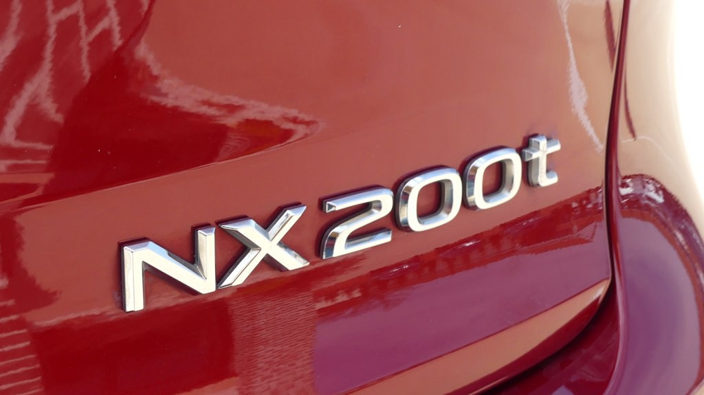 2017 Lexus NX Image 34